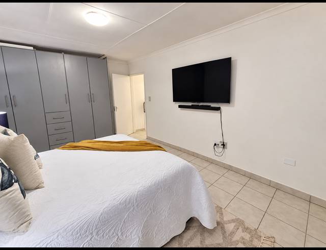 2 BEDROOM TOWNHOUSE FOR SALE IN WALDRIFT